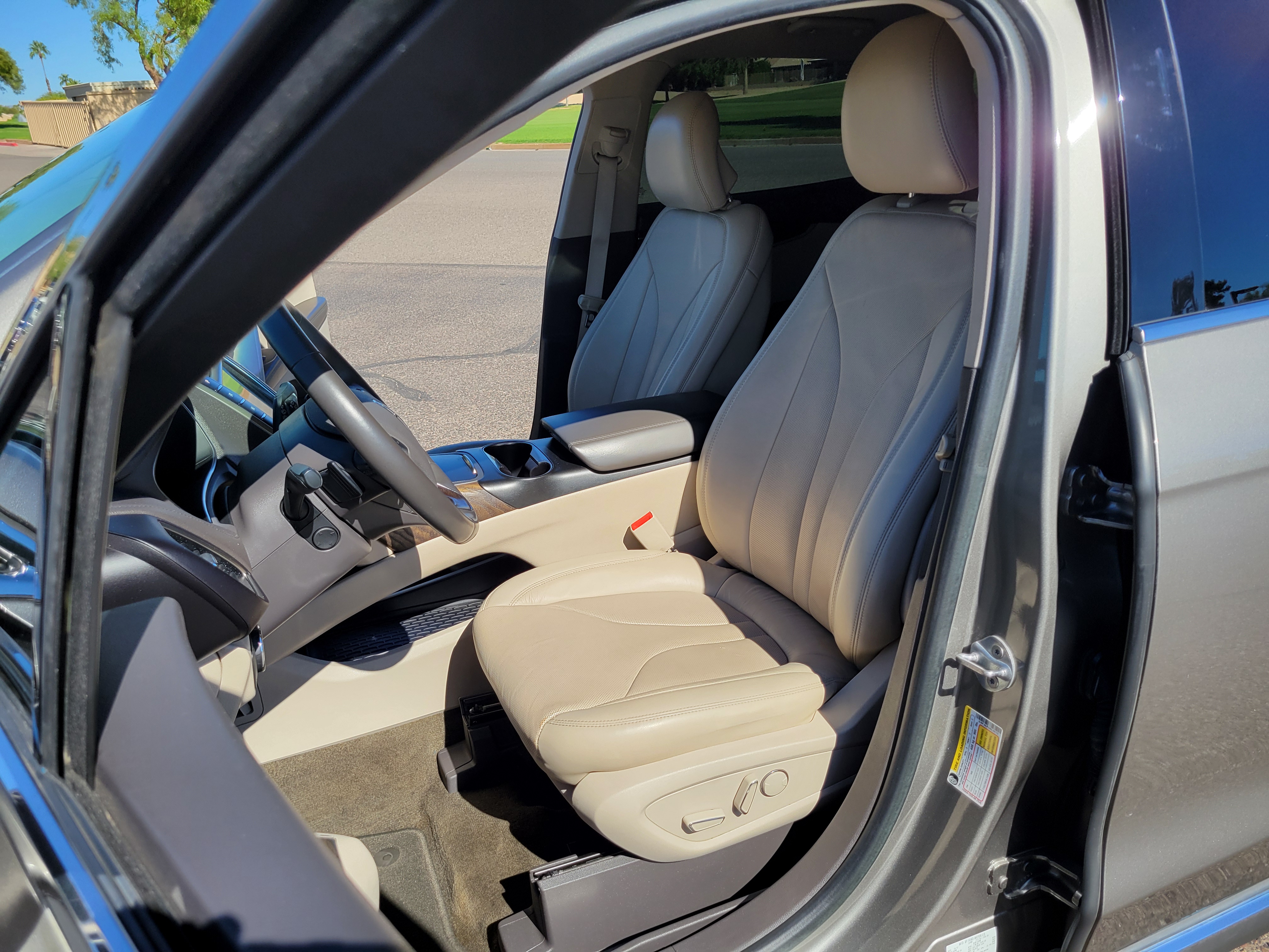 Used 2017 Lincoln MKX FWD Reserve image 18