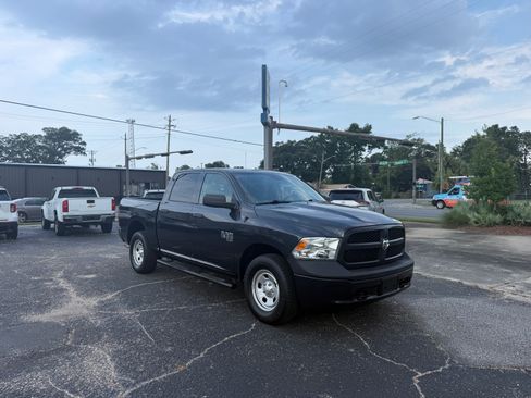 Used 2019 RAM 1500 4x4 Crew Cab Classic Tradesman image 1