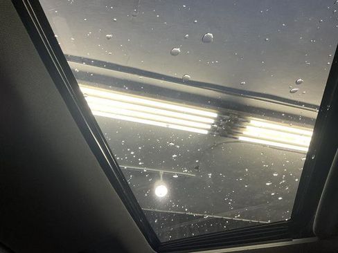 Used 2025 Chevrolet Silverado 1500 ZR2 image 28