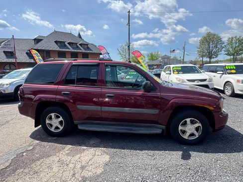 Used 2005 Chevrolet TrailBlazer AWD/4WD image 3