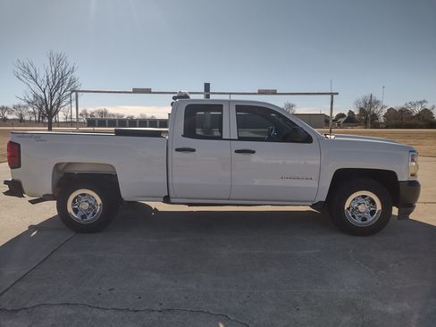 Used 2019 Chevrolet Silverado 1500 LD image 4