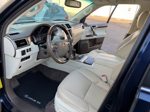 Used 2018 Lexus GX 460 image 18