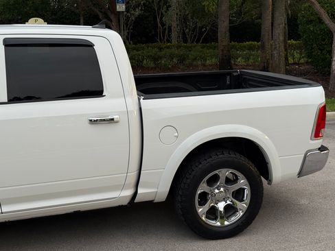 Used 2018 RAM 1500 2WD Crew Cab Laramie image 35