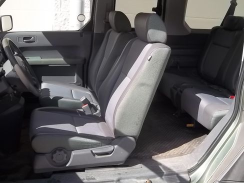 Used 2004 Honda Element EX image 11