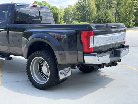 Used 2017 Ford F350 4x4 Crew Cab King Ranch image 10
