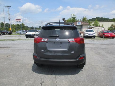 Used 2014 Toyota RAV4 AWD LE image 7