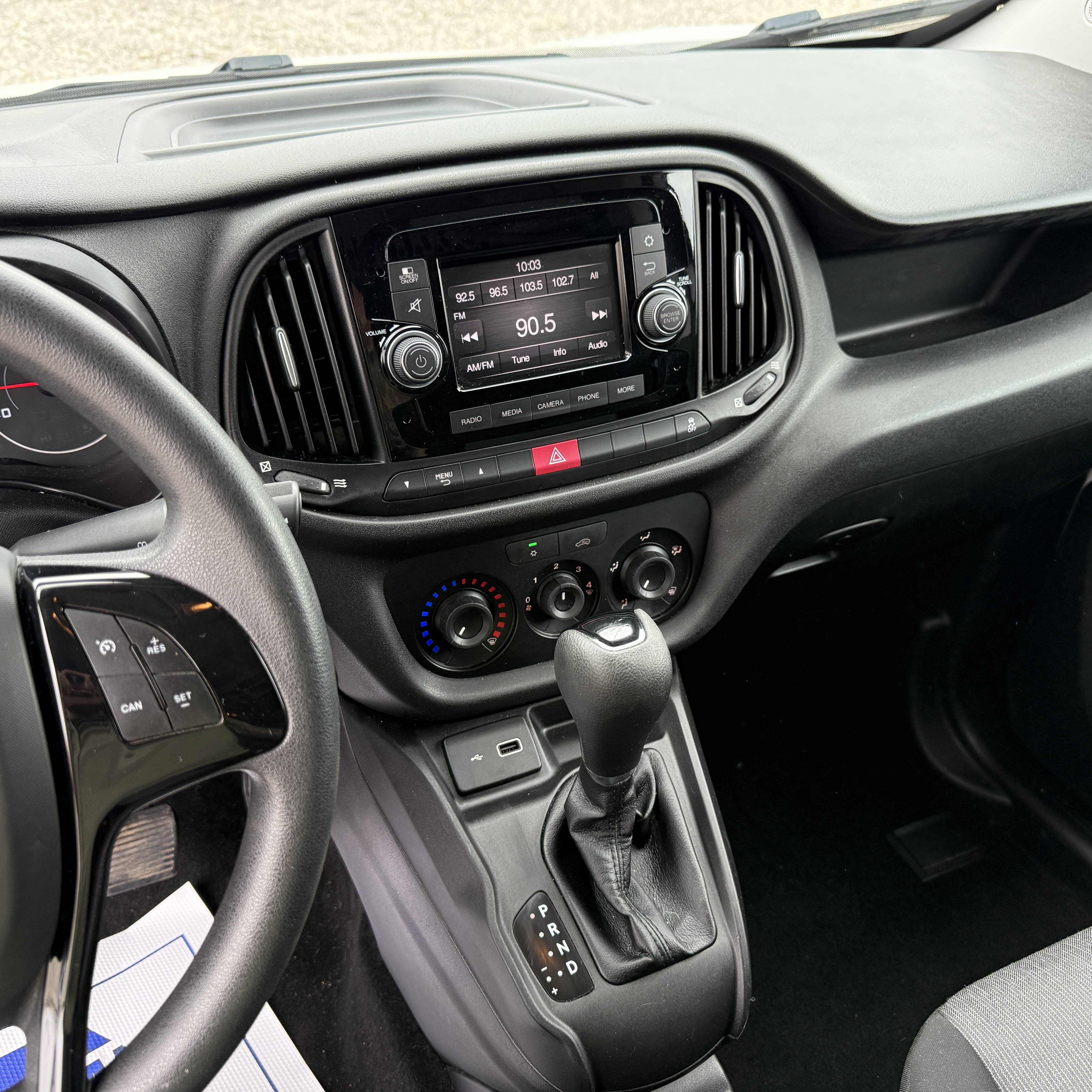 Used 2022 RAM ProMaster City Tradesman FWD image 12