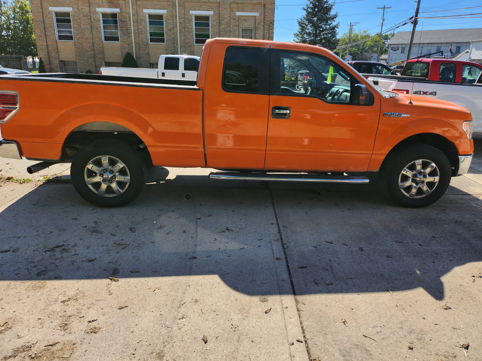 Used 2013 Ford F150 4x4 SuperCab XLT image 1
