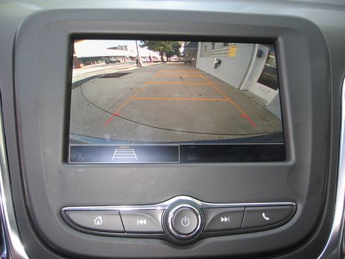 Used 2024 Chevrolet Equinox LT image 12