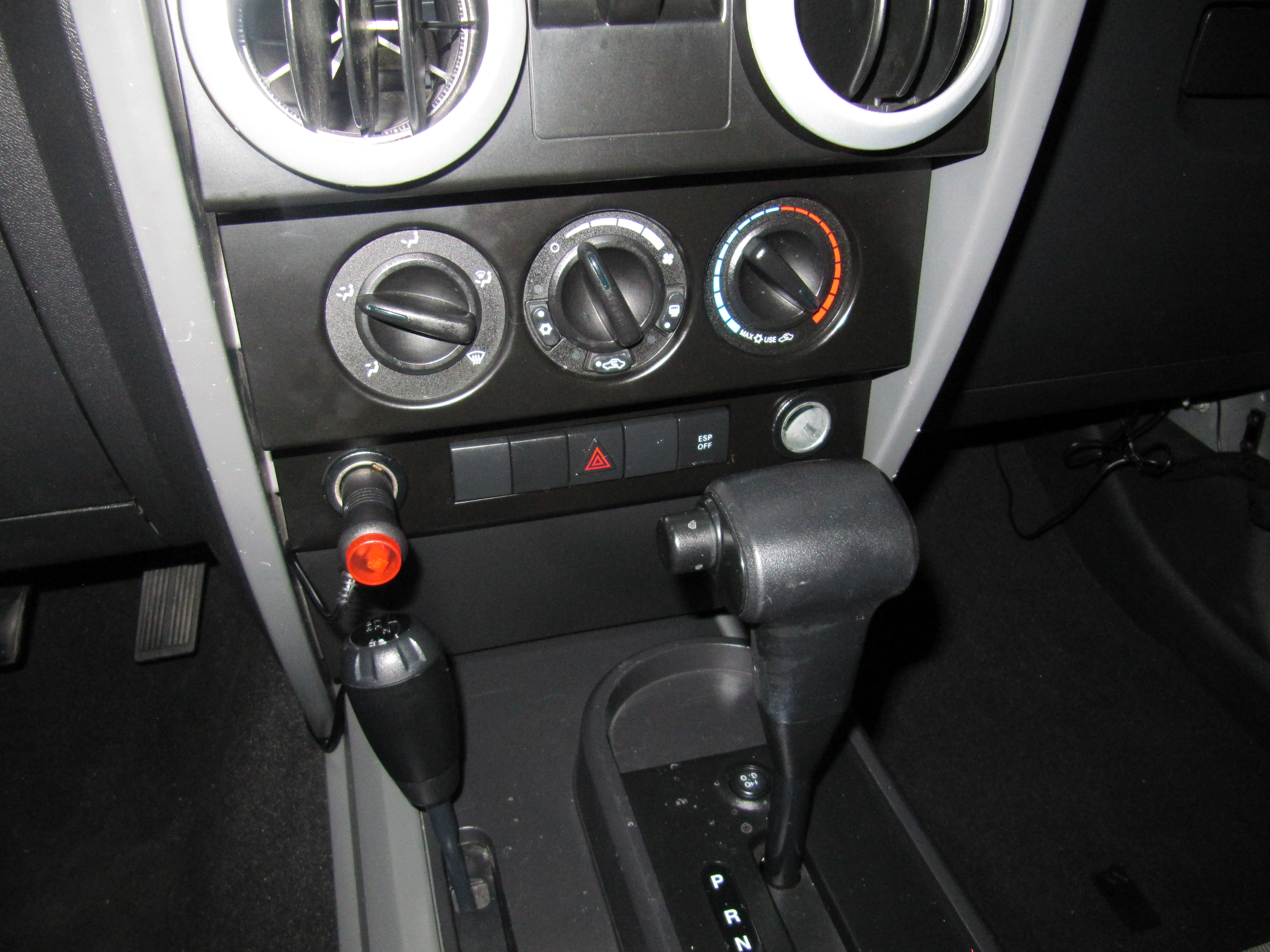 Used 2008 Jeep Wrangler Sahara AWD/4WD image 16