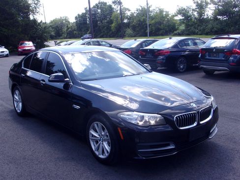 Used 2014 BMW 528i xDrive Sedan AWD/4WD image 16