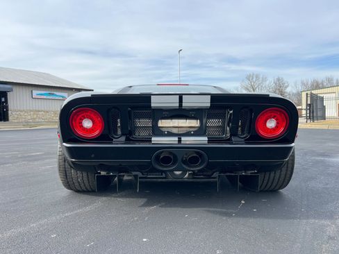 Used 2005 Ford GT image 7