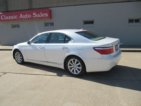 Used 2008 Lexus LS 460 Luxury image 9
