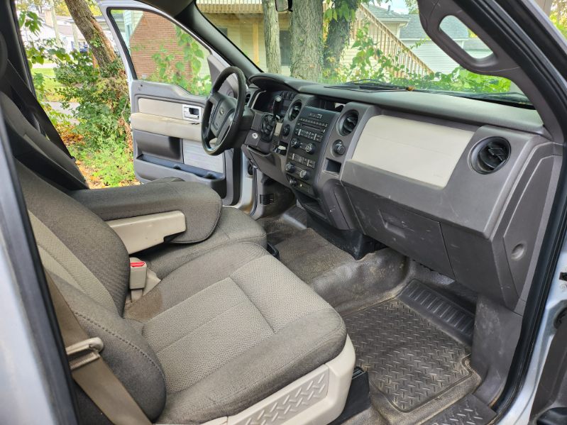 Used 2010 Ford F150 4x4 Regular Cab image 4