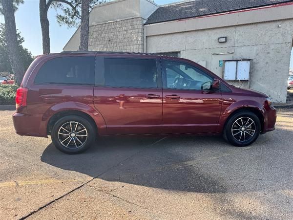 Used 2018 Dodge Grand Caravan GT FWD image 5