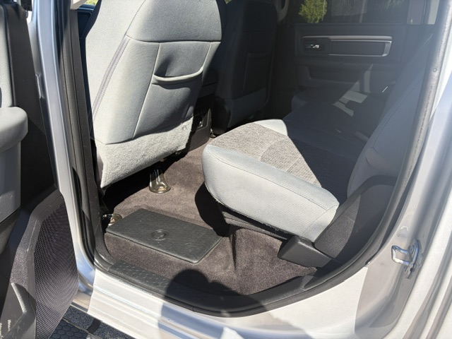 Used 2017 RAM 1500 4x4 Crew Cab Big Horn image 13