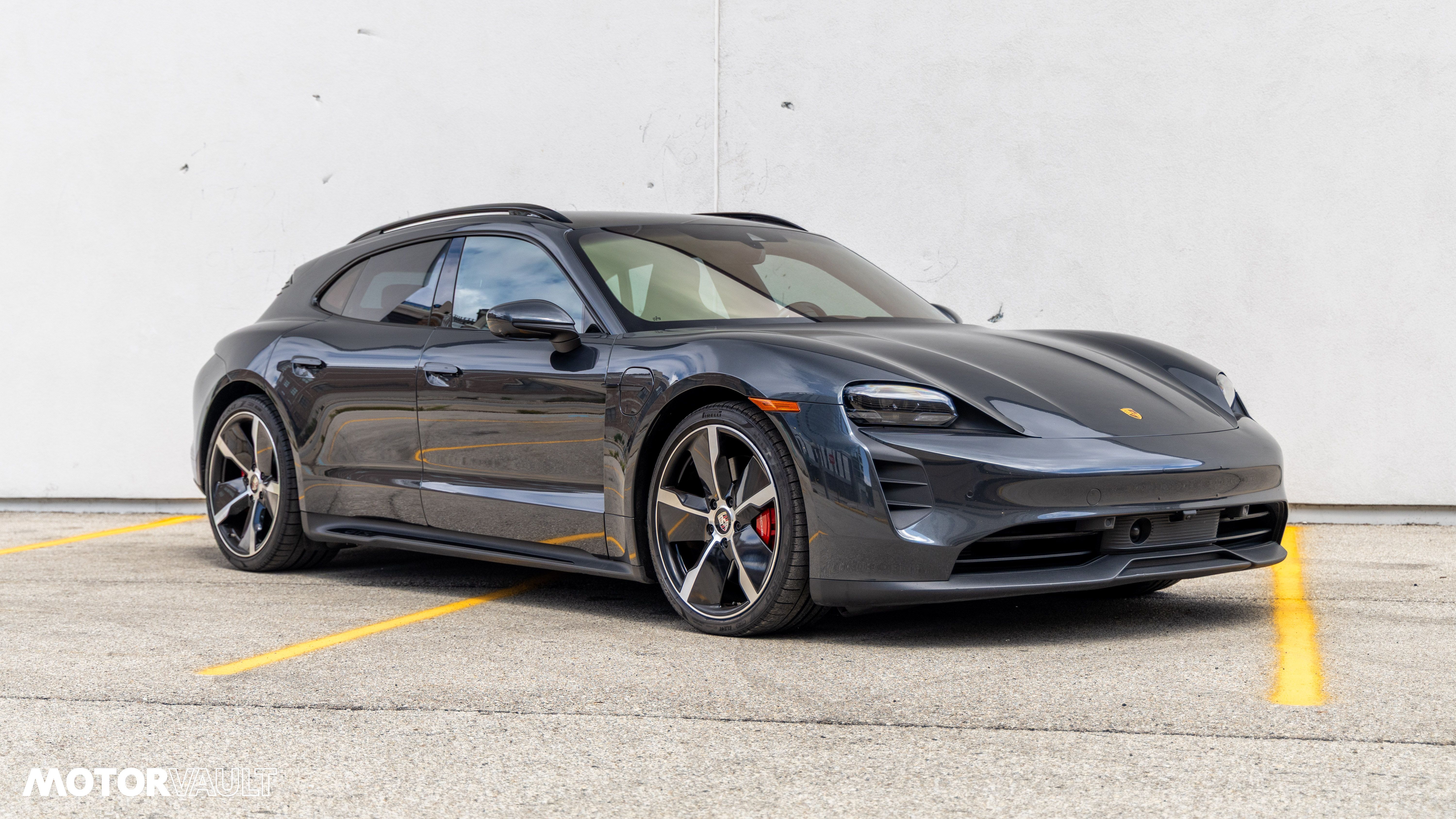 Used 2022 Porsche Taycan GTS Sport Turismo AWD/4WD image 10