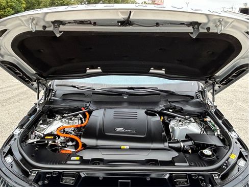 Used 2020 Land Rover Range Rover Sport HSE image 56