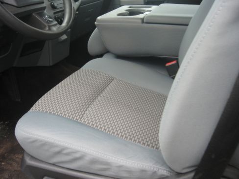 Used 2013 Ford F250 XLT image 9