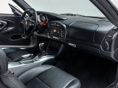 Used 2004 Porsche 911 GT3 RWD image 20