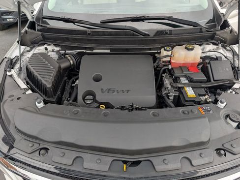 Used 2023 Buick Enclave Essence image 20