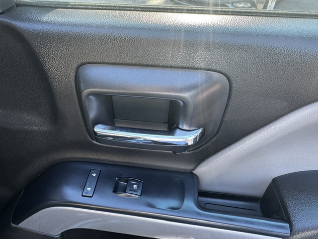 Used 2014 Chevrolet Silverado 1500 4x4 Crew Cab LTZ image 16