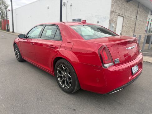 Used 2016 Chrysler 300 S image 4