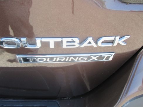 Used 2021 Subaru Outback Touring XT AWD/4WD image 16