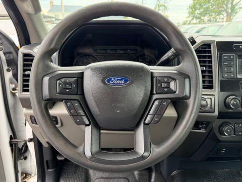 Used 2022 Ford F250 4x4 Regular Cab Super Duty image 11