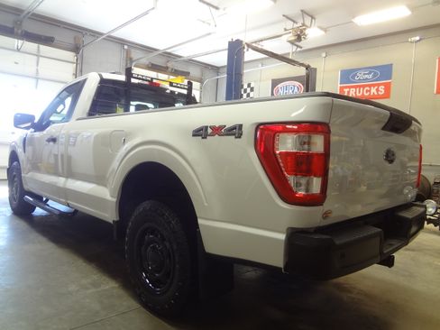 Used 2021 Ford F150 XL image 5