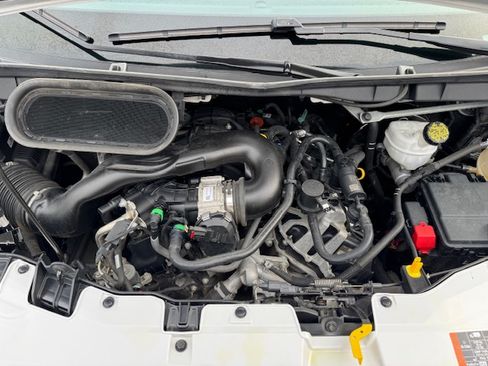 Used 2022 Ford Transit 350 XLT image 26