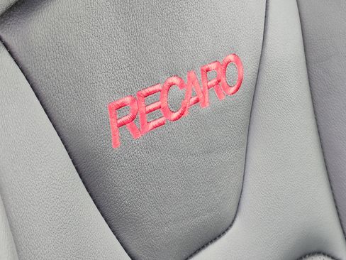 Used 2016 Ford Mustang GT Premium image 18