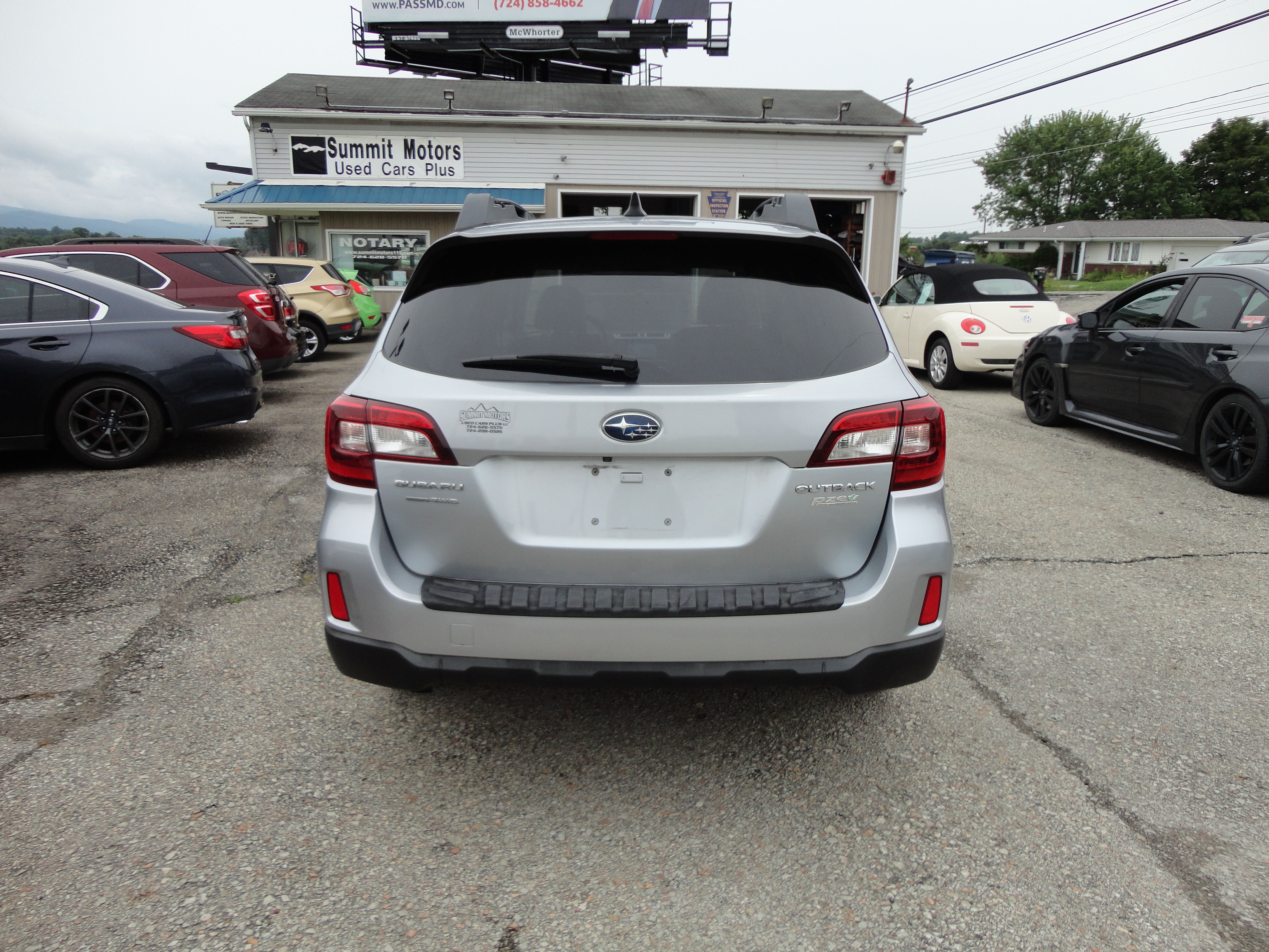 Used 2016 Subaru Outback 2.5i Limited AWD/4WD image 4