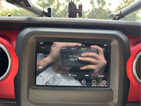 Used 2021 Jeep Gladiator Rubicon image 25