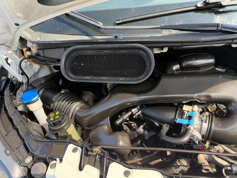 Used 2018 Ford Transit 250 RWD image 23