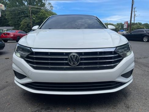 Used 2020 Volkswagen Jetta SE FWD image 2