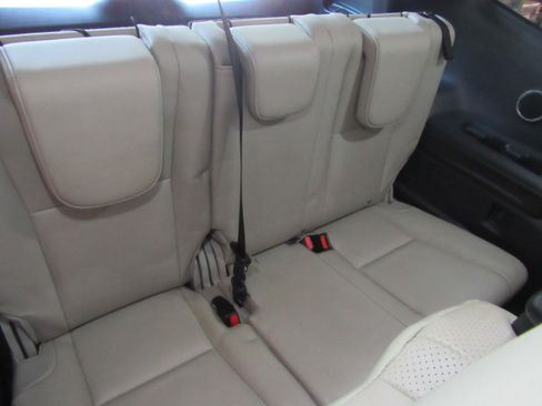 Used 2019 Subaru Ascent Limited 7-Passenger AWD/4WD image 17