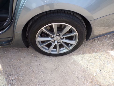 Used 2019 Cadillac CTS Luxury image 9