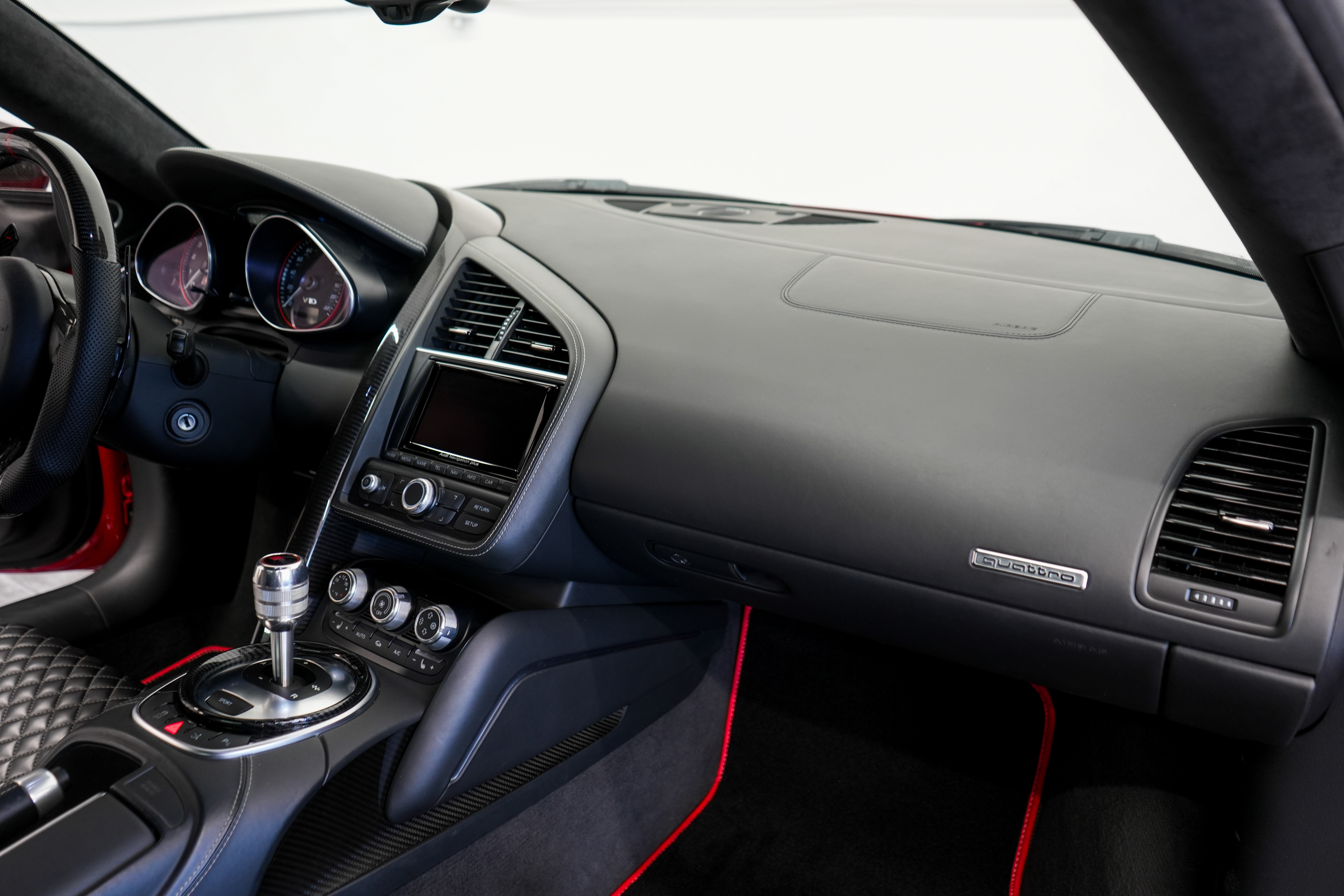 Used 2014 Audi R8 V10 plus Coupe AWD/4WD image 42