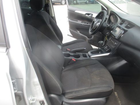 Used 2019 Nissan Sentra S image 16