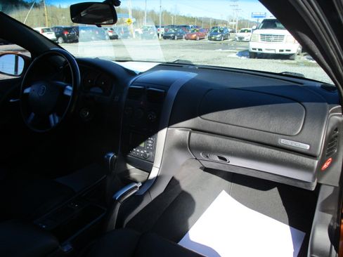 Used 2006 Pontiac GTO image 24