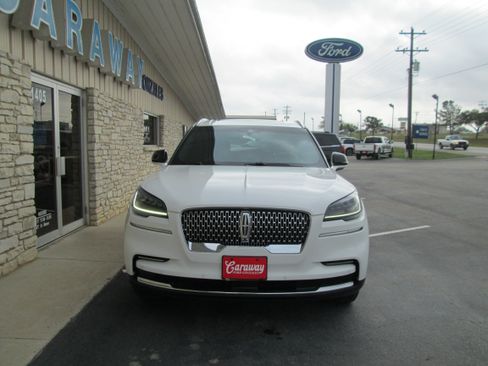 Used 2022 Lincoln Aviator Reserve image 17