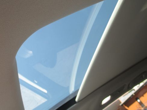 Used 2023 Subaru Ascent Limited image 6