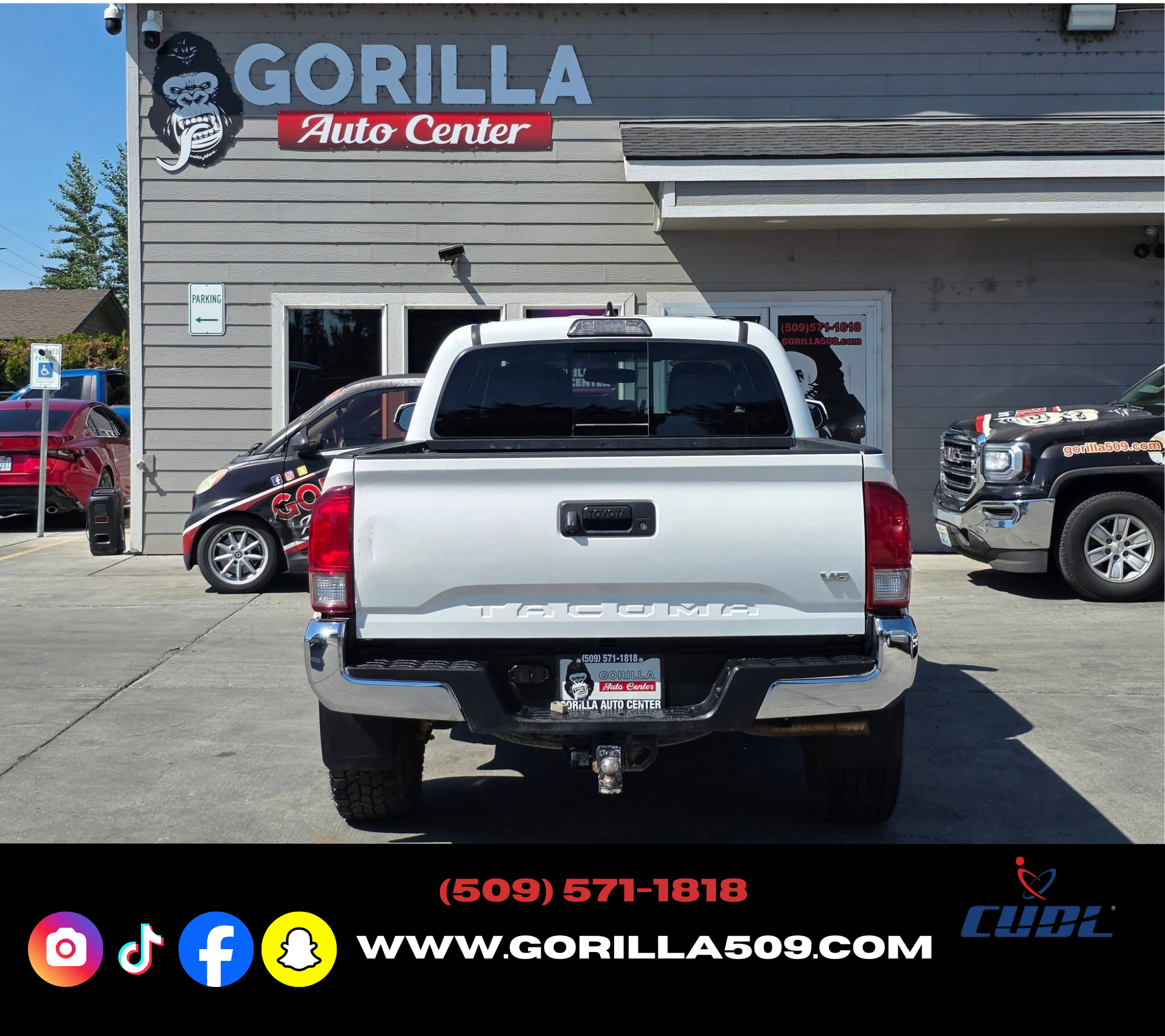 Used 2017 Toyota Tacoma TRD Off-Road AWD/4WD image 6