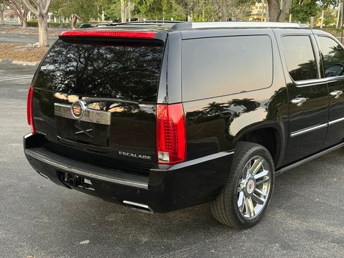 Used 2014 Cadillac Escalade ESV Platinum image 52
