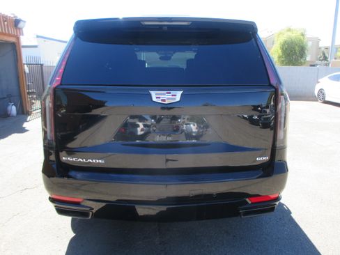 Used 2023 Cadillac Escalade Platinum Sport image 15