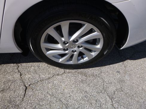 Used 2012 MAZDA MAZDA3 i Touring image 9