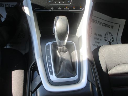 Used 2014 Ford Fusion SE Hybrid FWD image 9