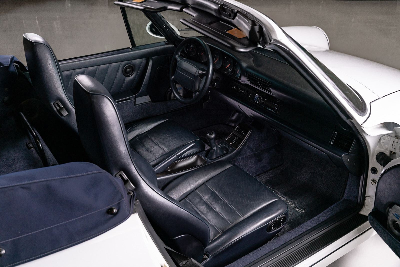 Used 1993 Porsche 911 Carrera Cabriolet RWD image 65