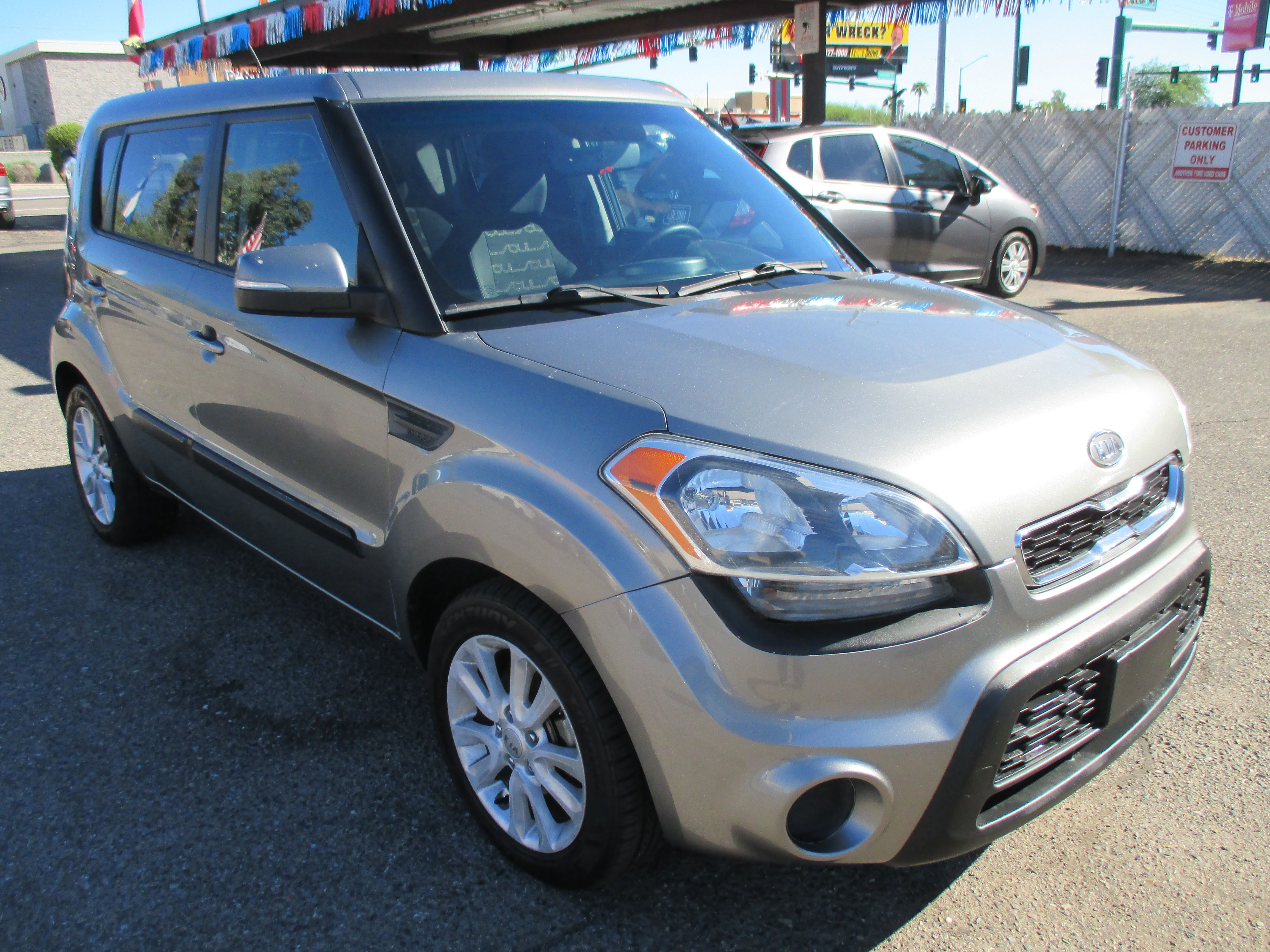 Used 2012 Kia Soul + Wagon 4D FWD image 12